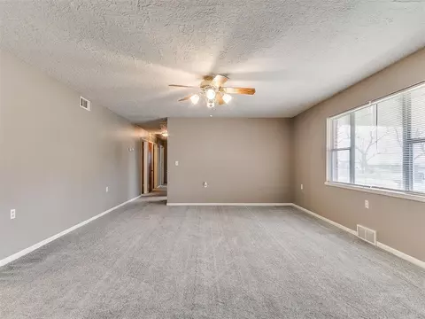 Living - 328 E Van Buren St, Crescent, OK 73028 photo 1 of 5