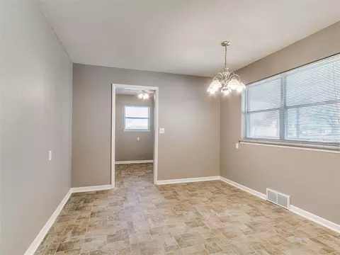 Other - 328 E Van Buren St, Crescent, OK 73028 photo 1 of 7
