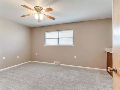 Bedroom - 328 E Van Buren St, Crescent, OK 73028 photo 1 of 9