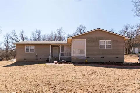 Exterior - 329302 E 1022 Rd, Harrah, OK 73045 photo 1 of 5