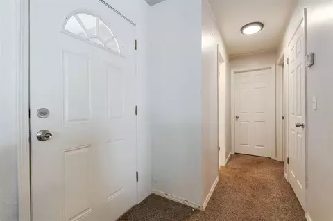 Entry Way - 329302 E 1022 Rd, Harrah, OK 73045 photo 2 of 3