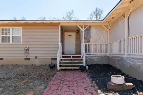 Exterior - 329302 E 1022 Rd, Harrah, OK 73045 photo 2 of 5