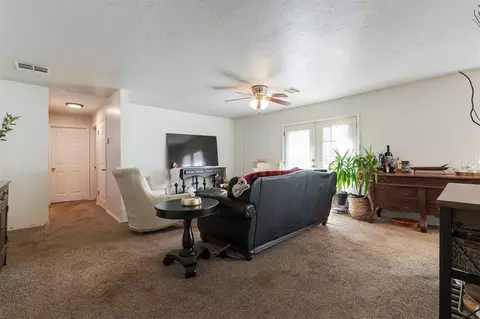 Living - 329302 E 1022 Rd, Harrah, OK 73045 photo 1 of 2