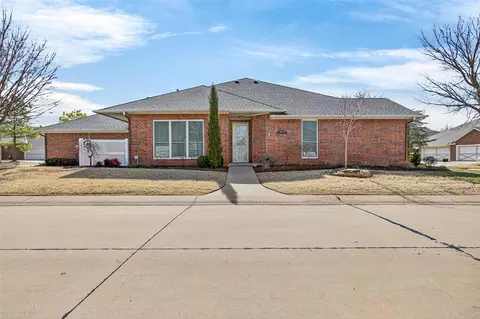 15528 Swallowtail Rd, Edmond, OK 73013