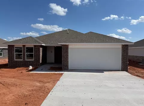 1224 E Stallion Ln, Mustang, OK 73064