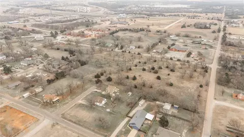 1923 E Perkins Ave, Guthrie, OK 73044 photo 14
