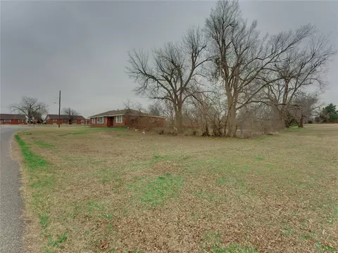 1923 E Perkins Ave, Guthrie, OK 73044 photo 22