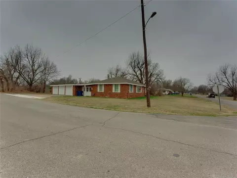 1923 E Perkins Ave, Guthrie, OK 73044 photo 25