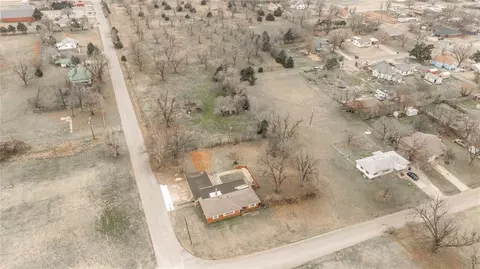 1923 E Perkins Ave, Guthrie, OK 73044
