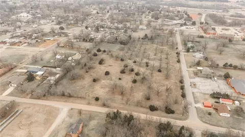 1923 E Perkins Ave, Guthrie, OK 73044 photo 10