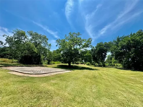 523 N Main St, Seminole, OK 74868