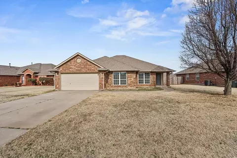 429 Bright Angel Trl, Edmond, OK 73003