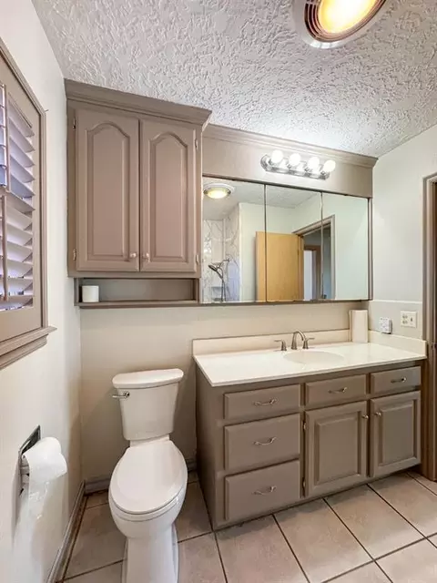Bath - 1302 Denison Dr, Norman, OK 73069 photo 3 of 4