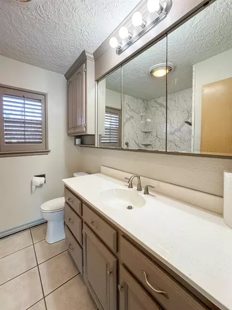 Bath - 1302 Denison Dr, Norman, OK 73069 photo 1 of 4