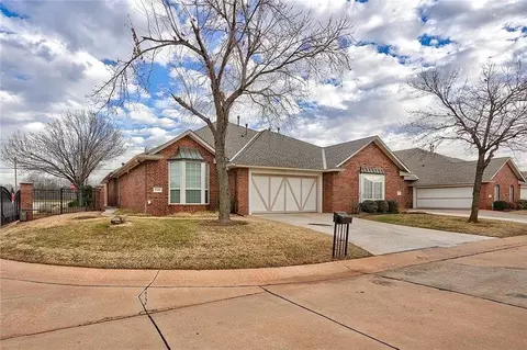 15420 Monarch Ln, Edmond, OK 73013