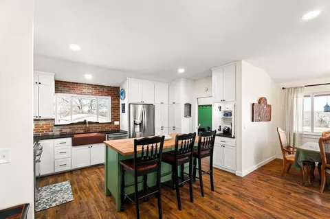 Kitchen - 337616 E 1010, Meeker, OK 74855 photo 1 of 4