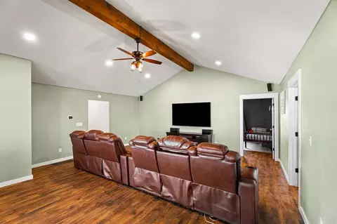 Entry Way - 337616 E 1010, Meeker, OK 74855 photo 1 of 1