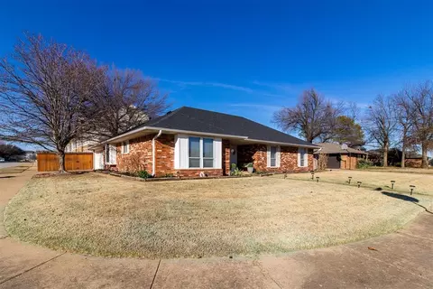 3123 Tall Oaks Cir, Norman, OK 73072
