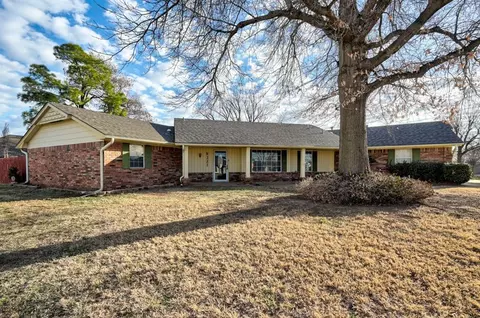 6321 NW 84th Pl, Oklahoma City, OK 73132