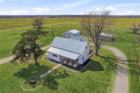 11837 N 1820 Rd, Sayre, OK 73662