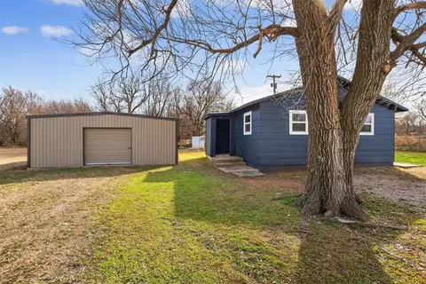 309 W Elm St, Tuttle, OK 73089
