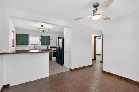 Other - 309 W Elm St, Tuttle, OK 73089 photo 3 of 5