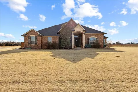 20850 E 1110 Rd, Canute, OK 73626