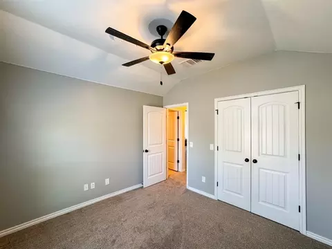 Bedroom - 516 Sperry Dr, Norman, OK 73072 photo 8 of 8