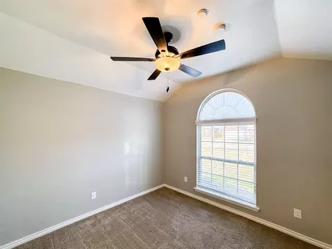 Bedroom - 516 Sperry Dr, Norman, OK 73072 photo 7 of 8