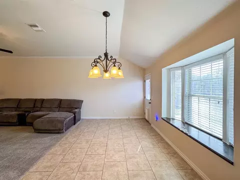 Living - 516 Sperry Dr, Norman, OK 73072 photo 6 of 6
