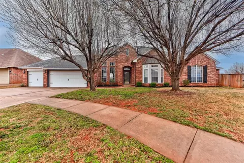 12700 Whitefield Cir, Oklahoma City, OK 73142