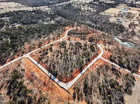 9456 Elisabeth Dr, Guthrie, OK 73044