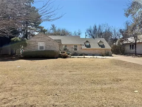 714 E Cypress St, Altus, OK 73521