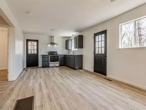 Kitchen - 116527 S 4250 Dr, Eufaula, OK 74432 photo 1 of 6
