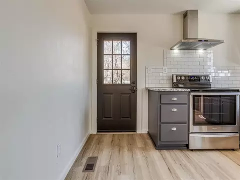 Entry Way - 116527 S 4250 Dr, Eufaula, OK 74432 photo 1 of 1