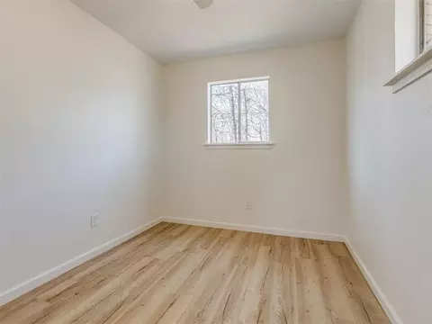 Bedroom - 116527 S 4250 Dr, Eufaula, OK 74432 photo 5 of 5