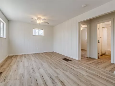 Living - 116527 S 4250 Dr, Eufaula, OK 74432 photo 3 of 4