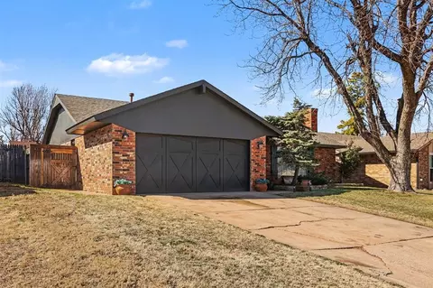 8729 Raven Ave, Oklahoma City, OK 73132