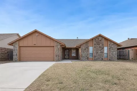 109 N Grand Fork Dr, Edmond, OK 73003