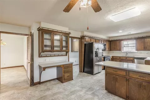 Kitchen - 2311 Morgan Dr, Norman, OK 73069 photo 1 of 2
