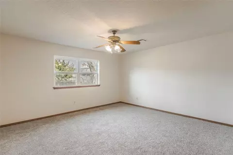 Bedroom - 2311 Morgan Dr, Norman, OK 73069 photo 6 of 7