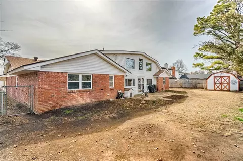 Exterior - 2311 Morgan Dr, Norman, OK 73069 photo 3 of 4