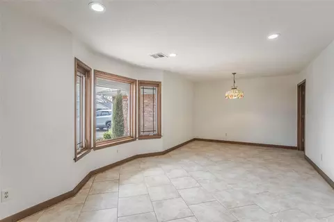 Living - 2311 Morgan Dr, Norman, OK 73069 photo 1 of 4