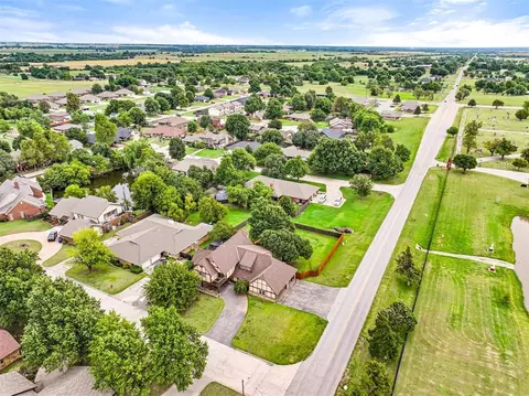 1117 SW Heritage Dr, El Reno, OK 73036