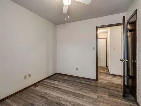 Bedroom - 3421 E Noble Dr, Edmond, OK 73034 photo 5 of 7