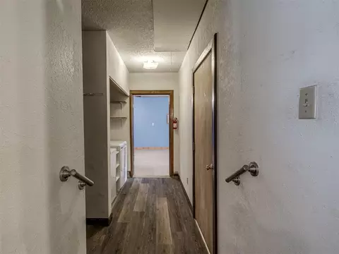 Entry Way - 3421 E Noble Dr, Edmond, OK 73034 photo 1 of 2