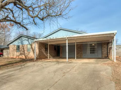 3421 E Noble Dr, Edmond, OK 73034