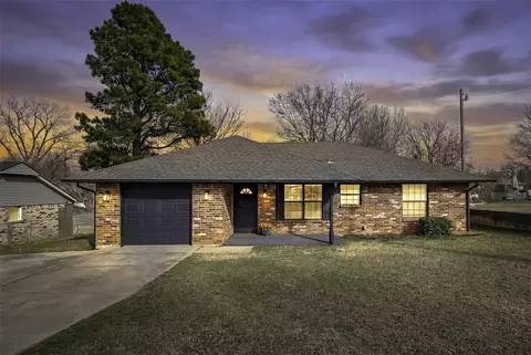 3160 Clarke St, Choctaw, OK 73020