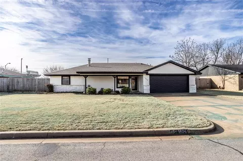 1404 Plains Ave, Weatherford, OK 73096
