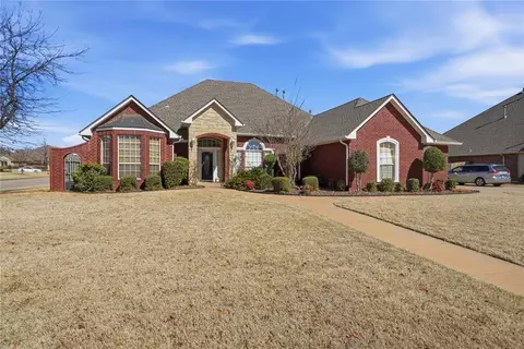 2421 SW 113th Ter, Oklahoma City, OK 73170